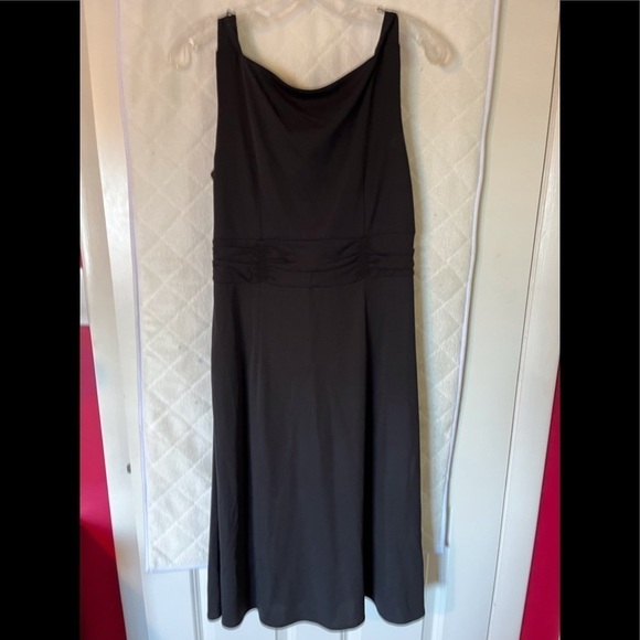 LOFT Little Black Dress. NWT. Size 10 - Picture 4 of 6
